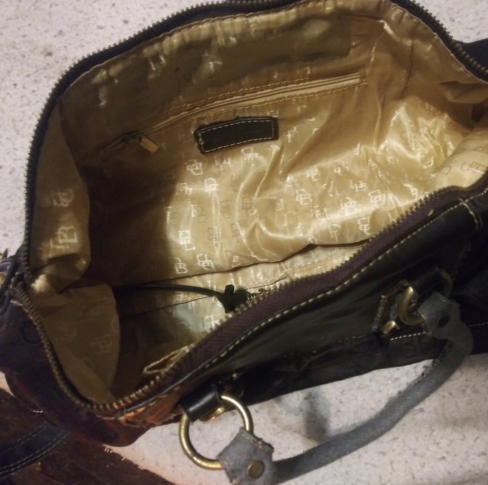 Purse - Picture 2 of 4